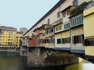 Ponte Vecchio in Florence - the world's most beautiful bridge | Italy