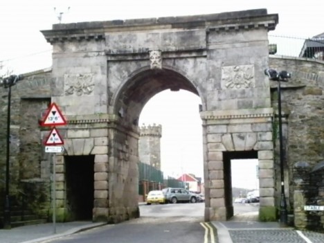 Derry City Wall Triumphal Gate, Northern Ireland, UK