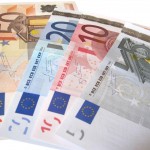 How to pay in Europe while travelling